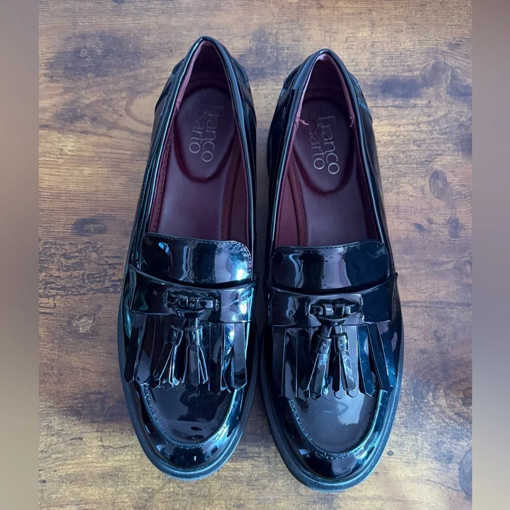 Women’s Franco Sarto platform patent leather loafers with tassels - Picture 3 of 3